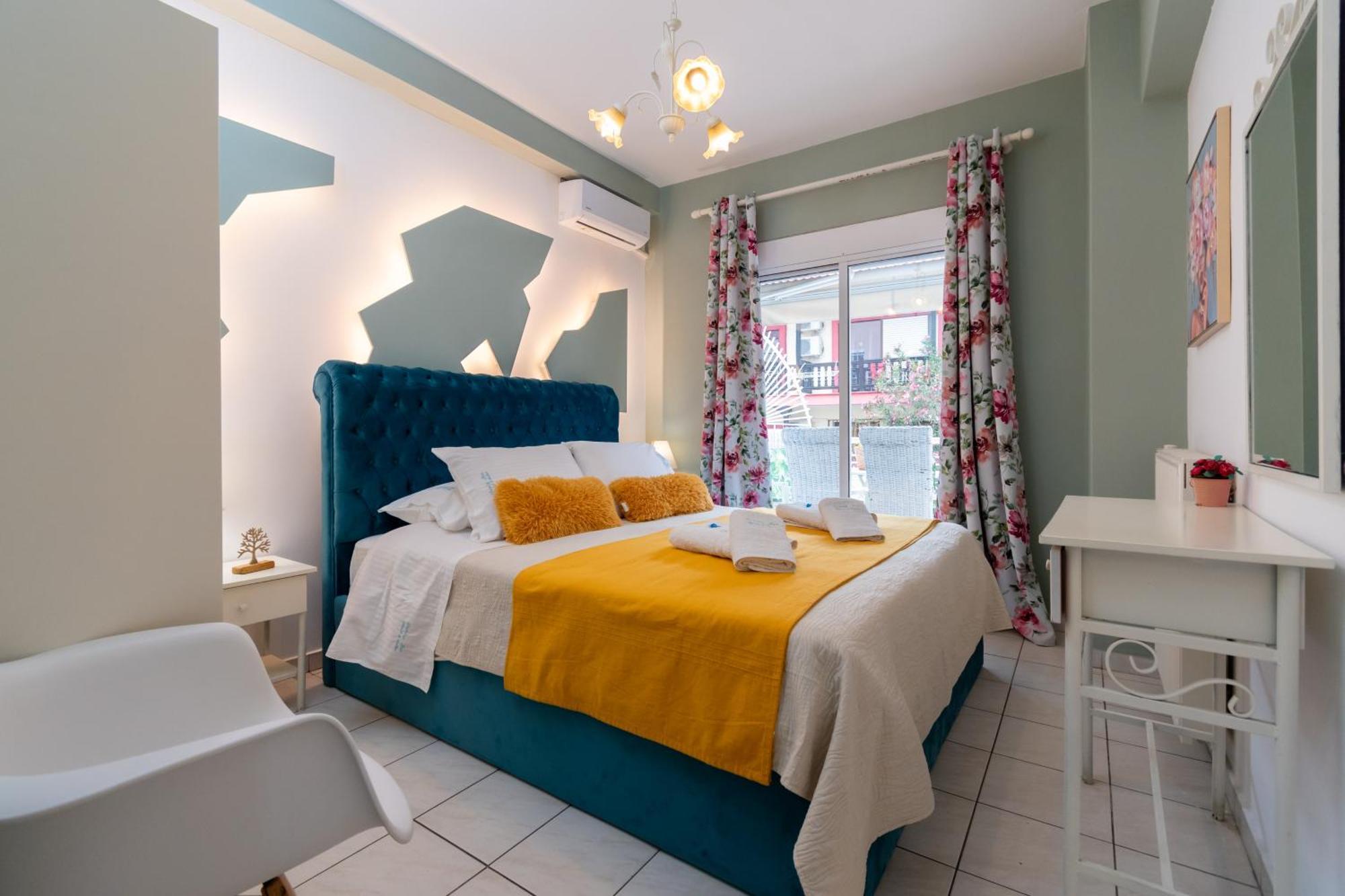 Family Inn Apartments&Suites Neos Marmaras Exteriör bild